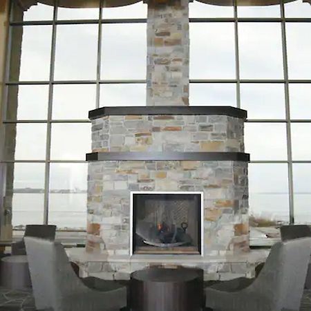 Hotel Doubletree By Hilton Bemidji Exterior foto